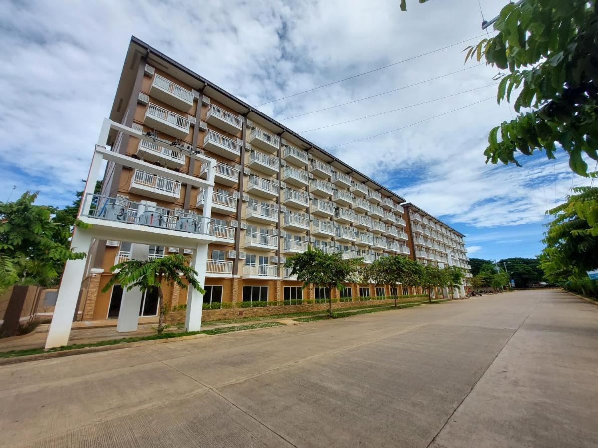 Condo In Camella Manors In Puerto Princesa Exterior photo
